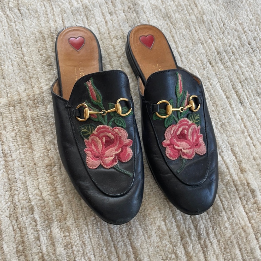 Authentic Gucci floral slides. 37.5